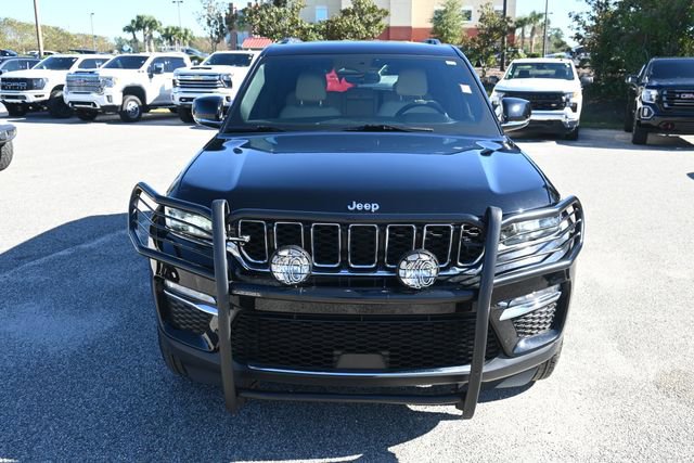Used 2023 Jeep Grand Cherokee Limited image 8