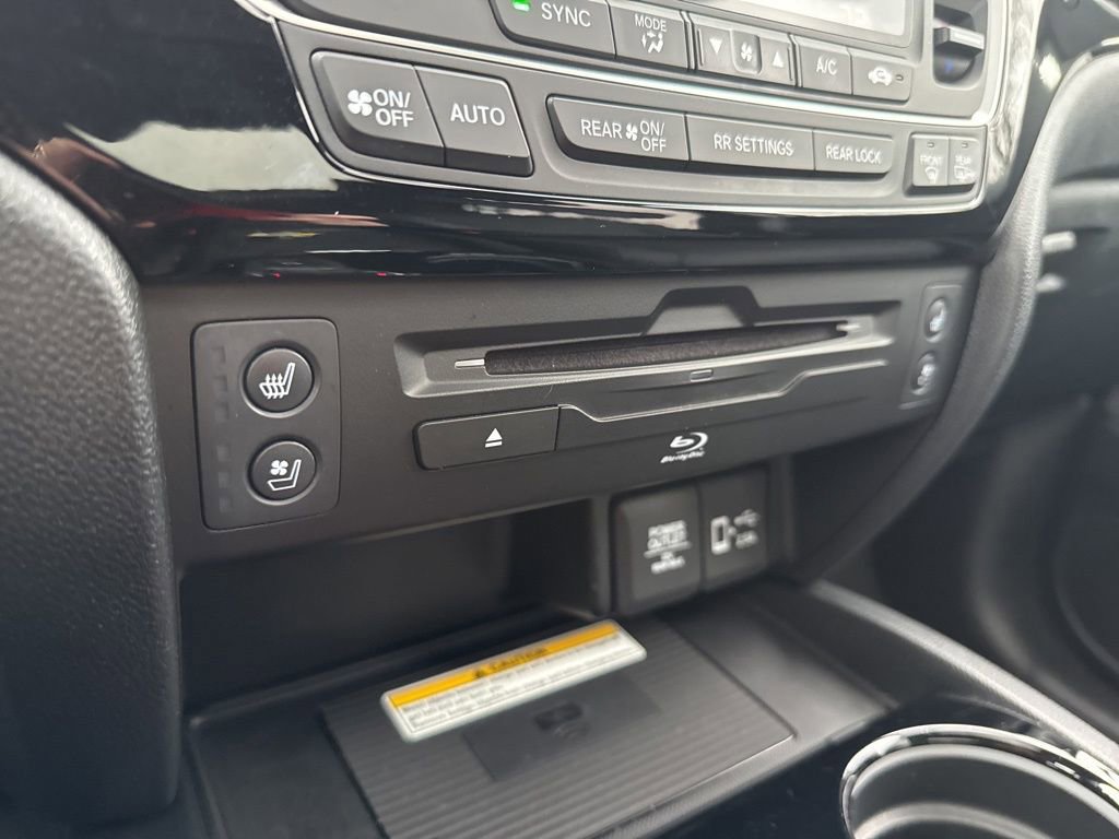 Used 2022 Honda Pilot Elite image 38