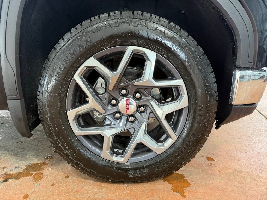 Used 2022 GMC Sierra 1500 SLT w/ SLT Convenience Package image 11