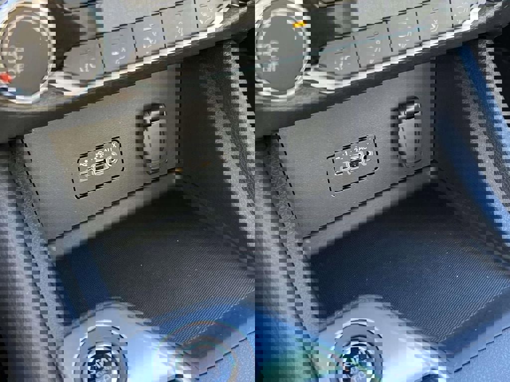 Used 2022 Nissan Sentra SV image 13