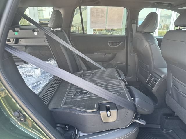 Used 2026 Subaru Outback Limited AWD/4WD image 16