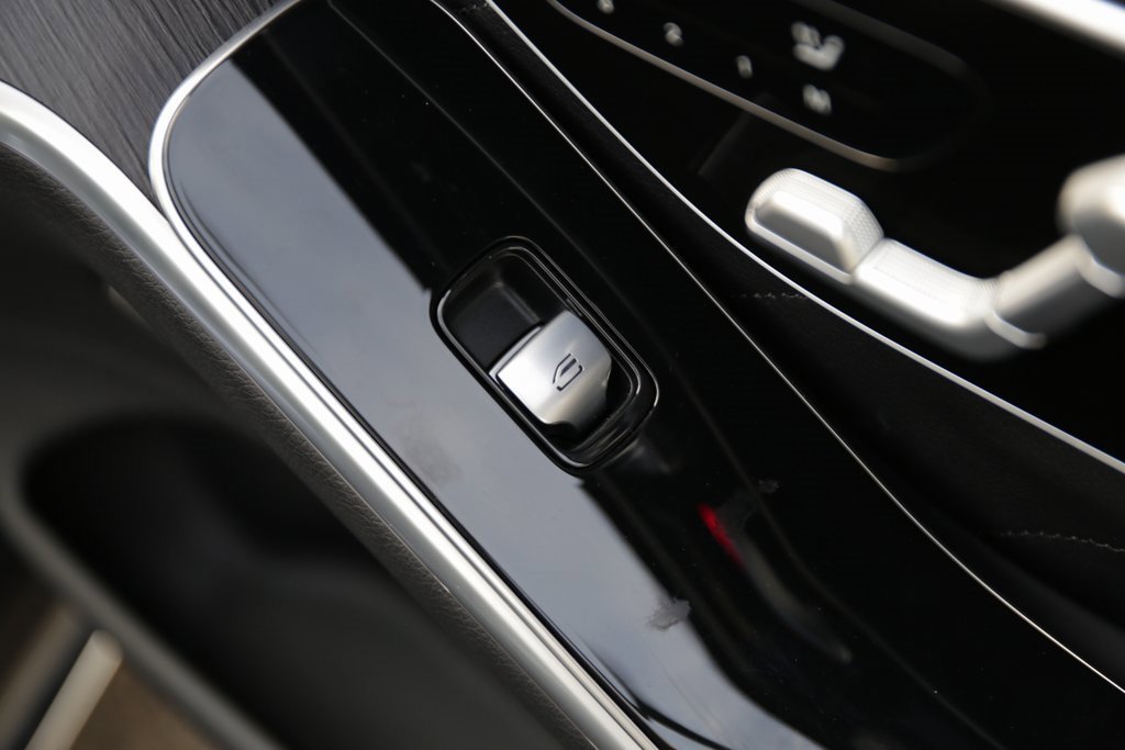 Used 2022 Mercedes-Benz S 580 4MATIC Sedan image 38