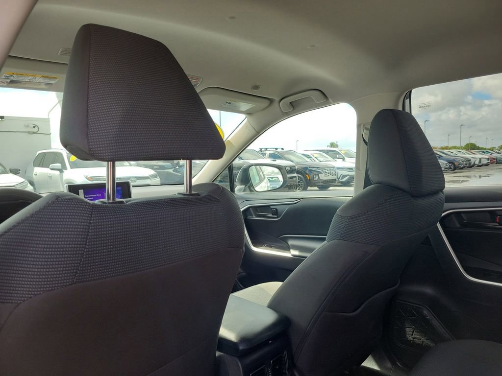 Certified 2024 Toyota RAV4 LE AWD/4WD image 14