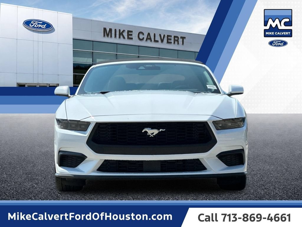 Used 2025 Ford Mustang Premium RWD image 7