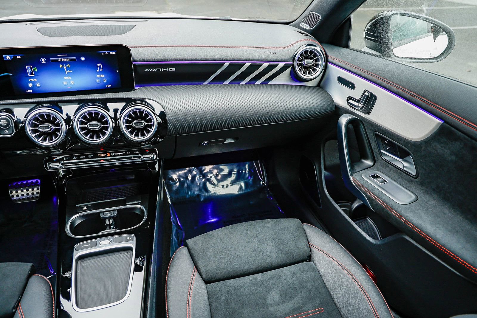 Certified 2025 Mercedes-Benz CLA 35 AMG 4MATIC image 15