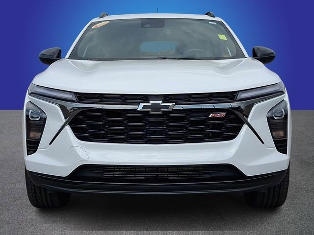 Certified 2025 Chevrolet Trax RS w/ Sunroof Package FWD image 2