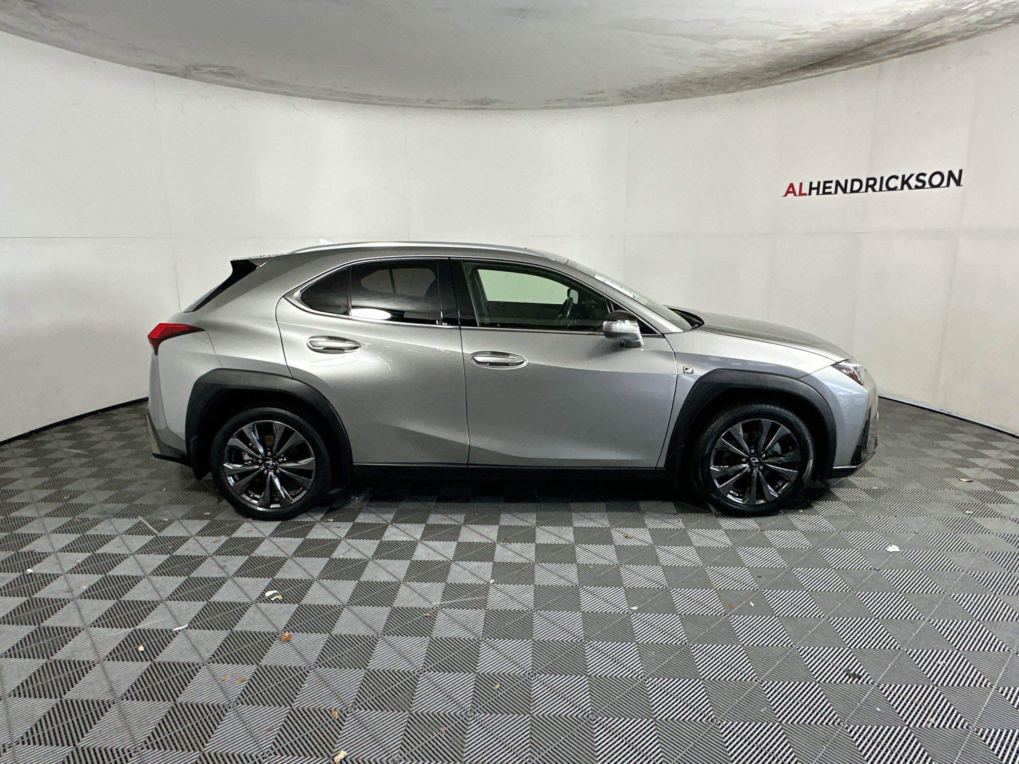 Used 2019 Lexus UX 200 F Sport image 2