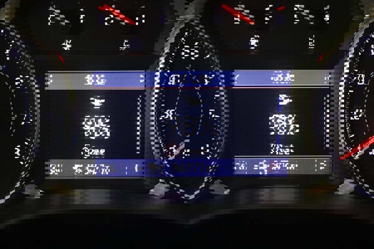 Used 2022 GMC Terrain AT4 w/ Infotainment Package II image 53