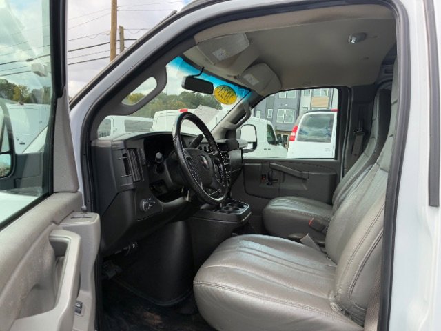 Used 2023 GMC Savana 2500 w/ Driver Convenience Package image 14