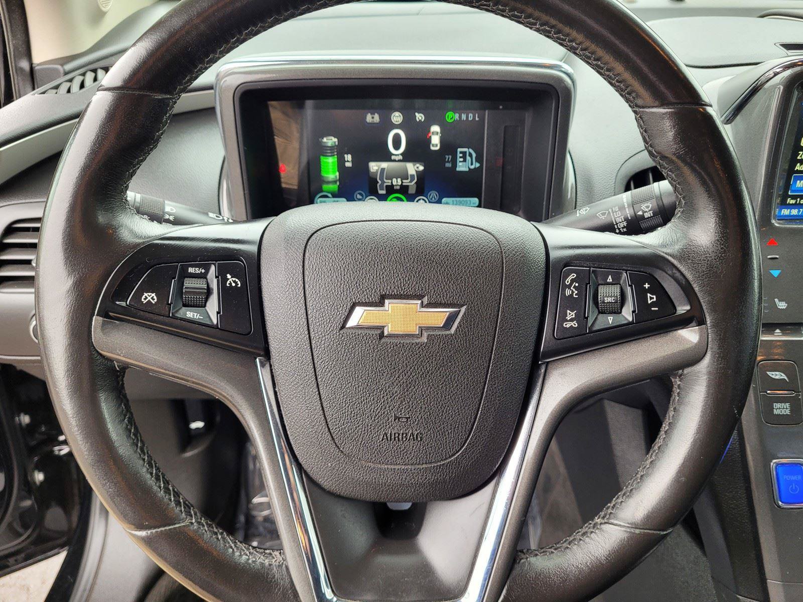 Used 2015 Chevrolet Volt Premium w/ Premium Trim Package FWD image 30