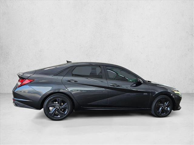 Used 2023 Hyundai Elantra SEL FWD image 4