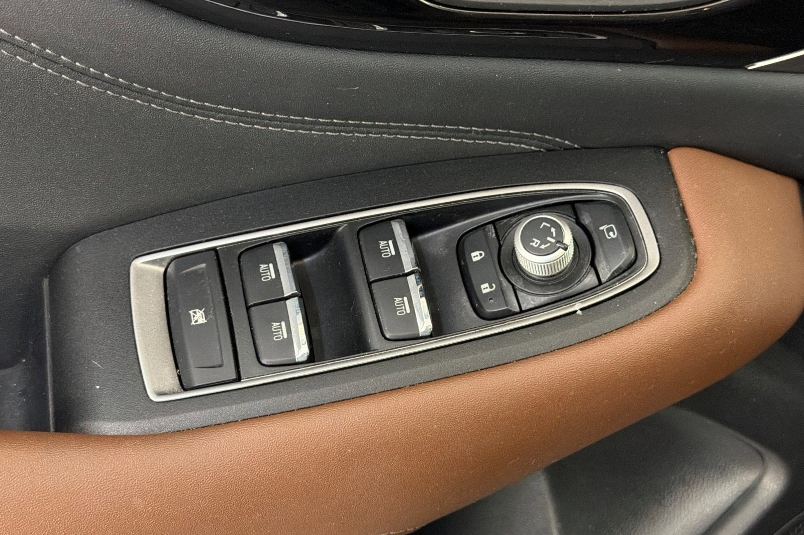 Used 2022 Subaru Outback Touring XT AWD/4WD image 14