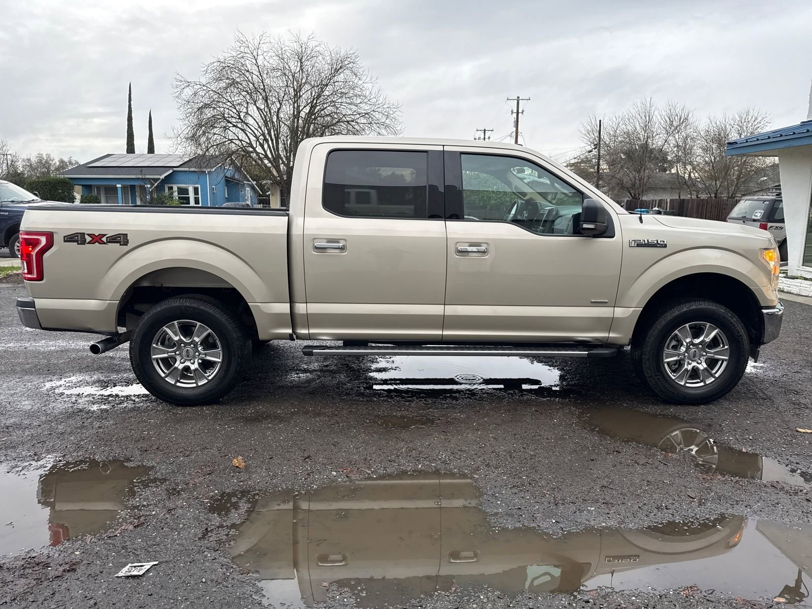 Used 2017 Ford F150 XLT w/ Equipment Group 302A Luxury image 6