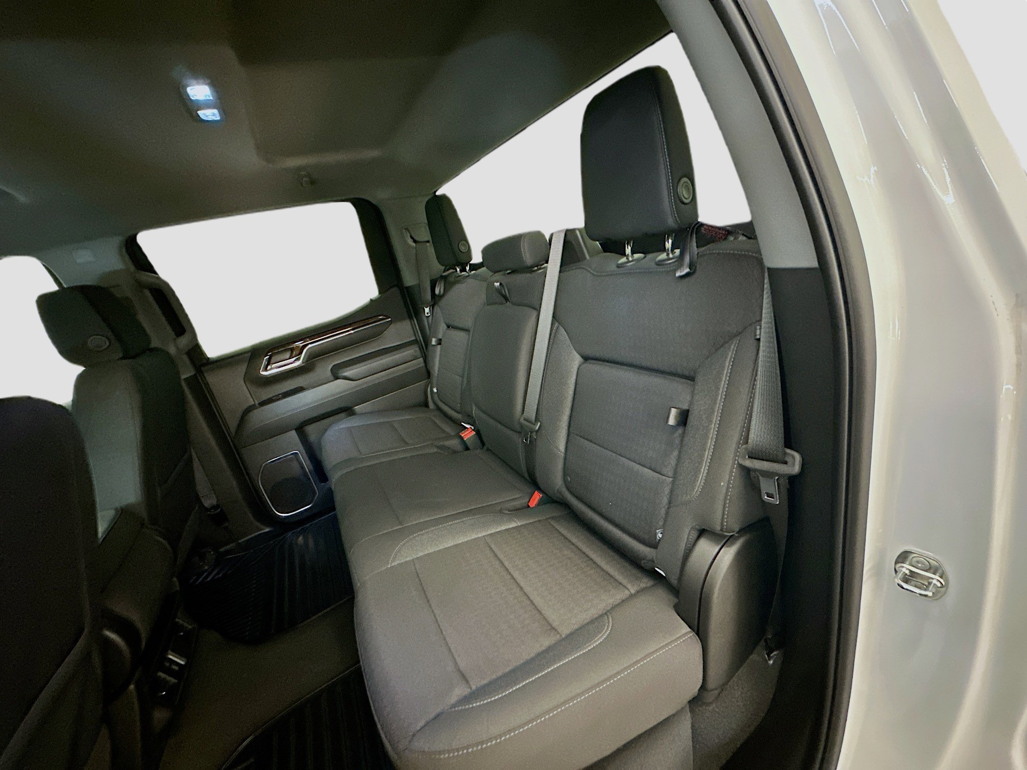 Used 2024 GMC Sierra 1500 Elevation image 29