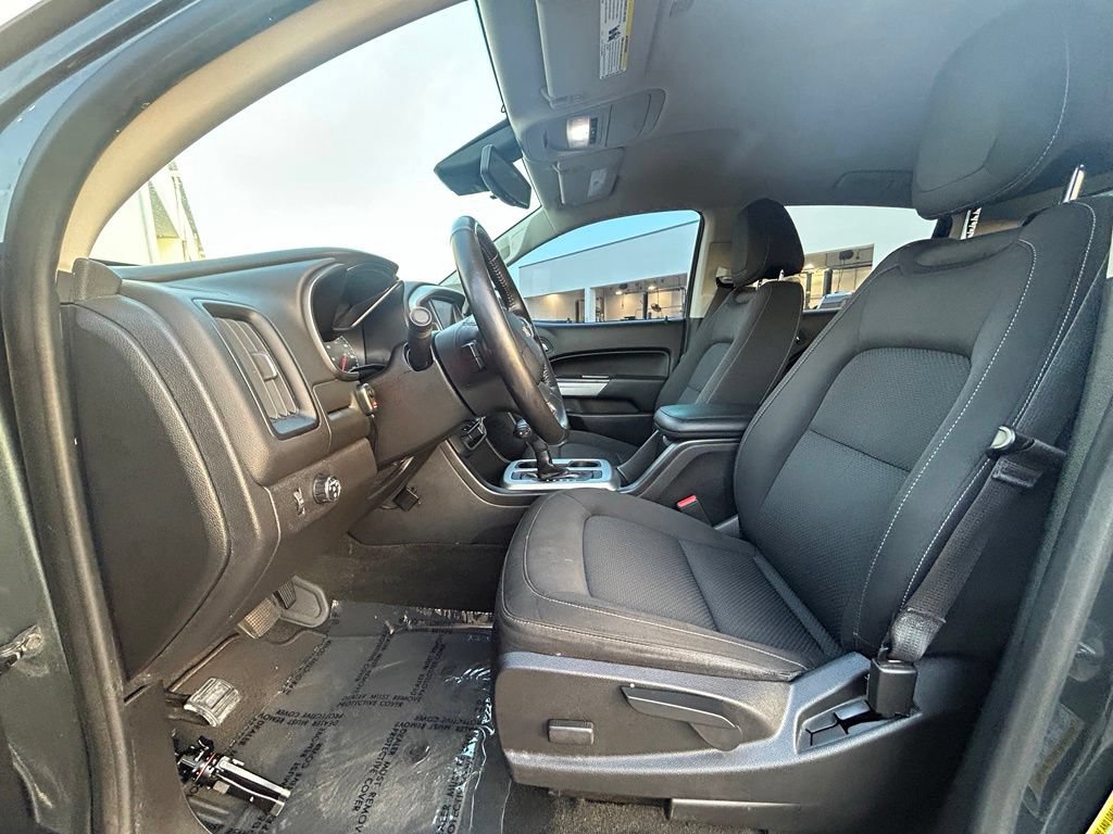 Used 2018 Chevrolet Colorado LT w/ LT Convenience Package RWD image 11