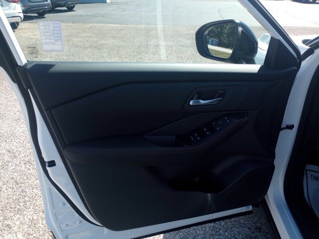 New 2026 Nissan Rogue SV image 9