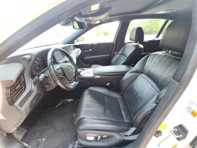 Used 2020 Lexus LS 500 w/ Interior Upgrade Package RWD image 14