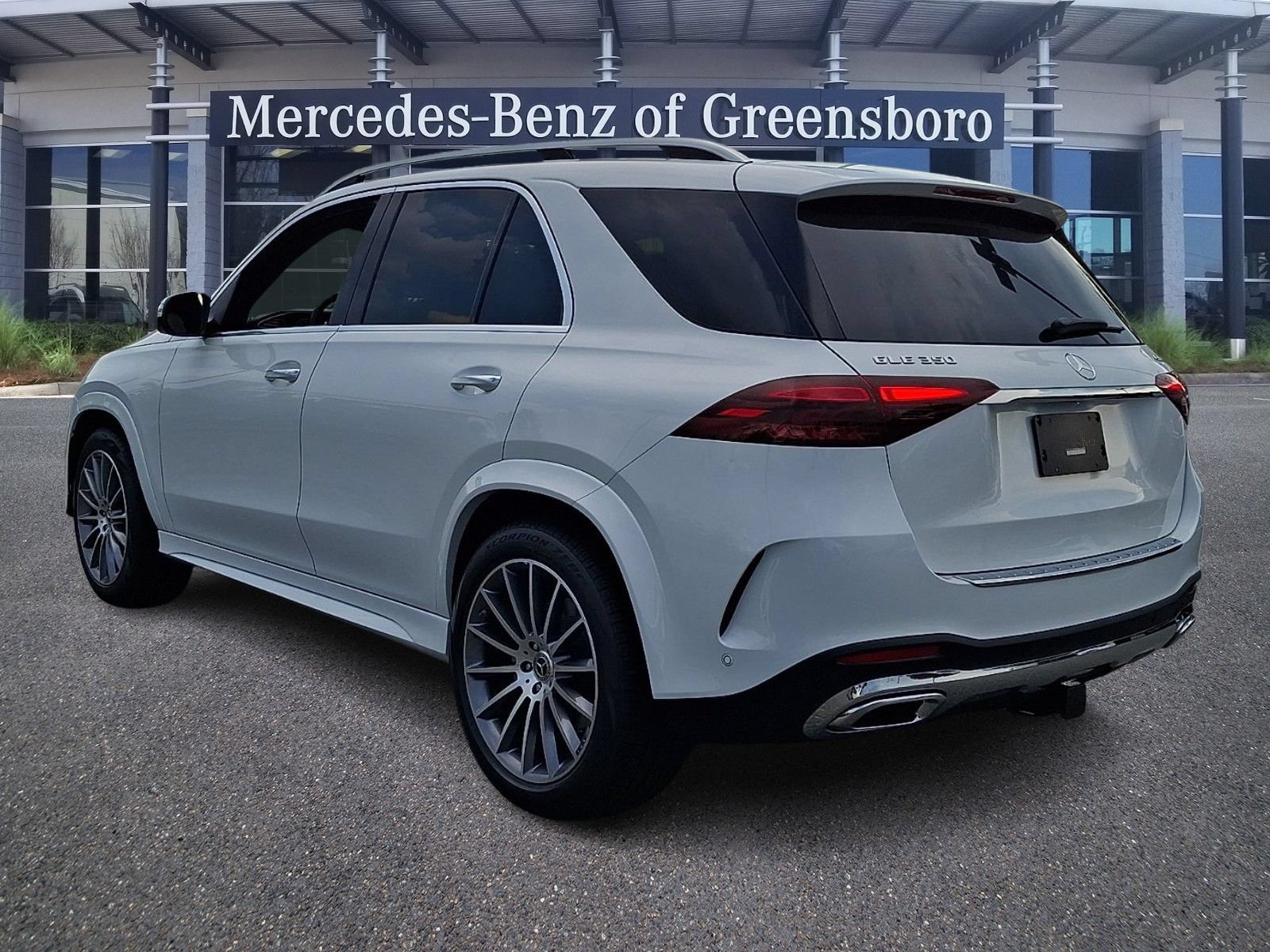 New 2026 Mercedes-Benz GLE 350 4MATIC image 3