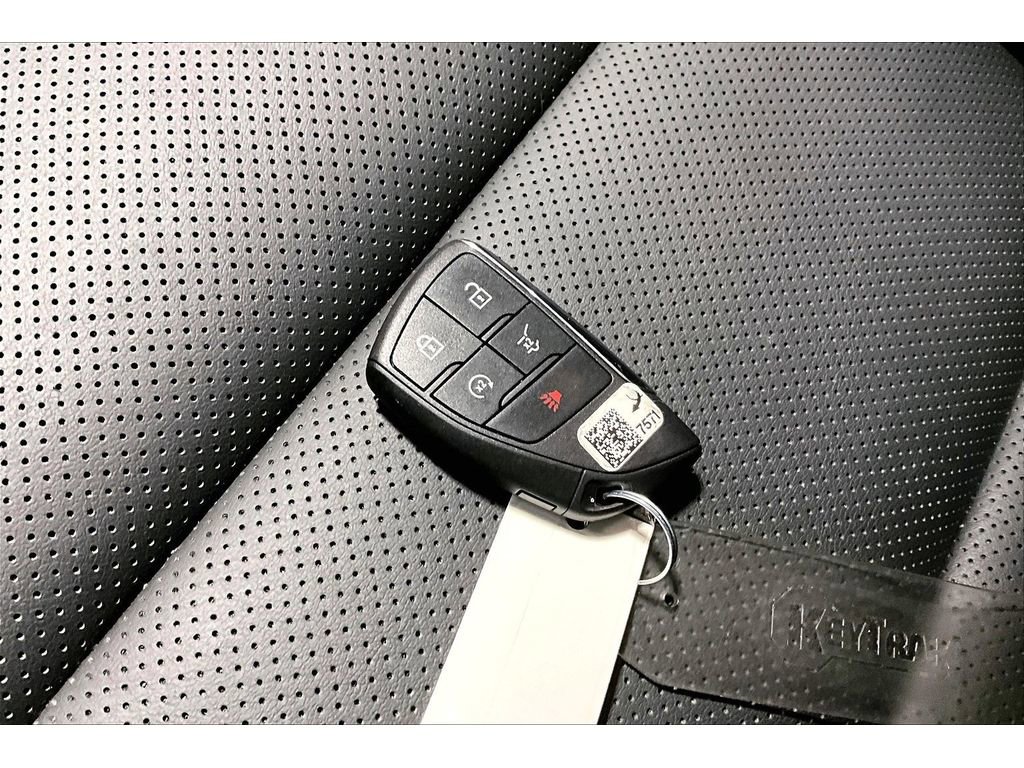 Used 2023 Buick Envision Essence w/ Sport Touring Package AWD/4WD image 13