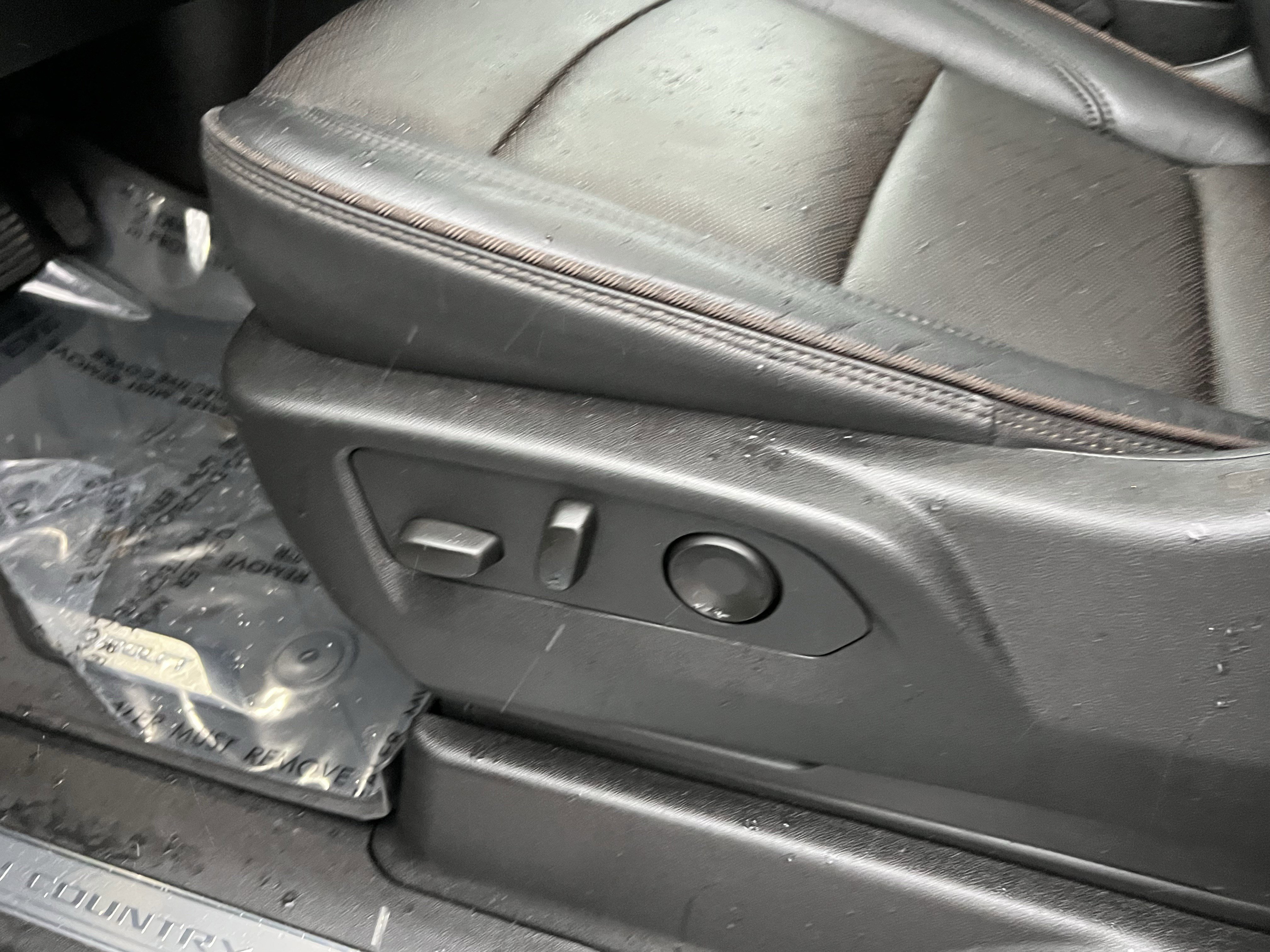 Used 2024 Chevrolet Tahoe High Country w/ Premium Package image 16