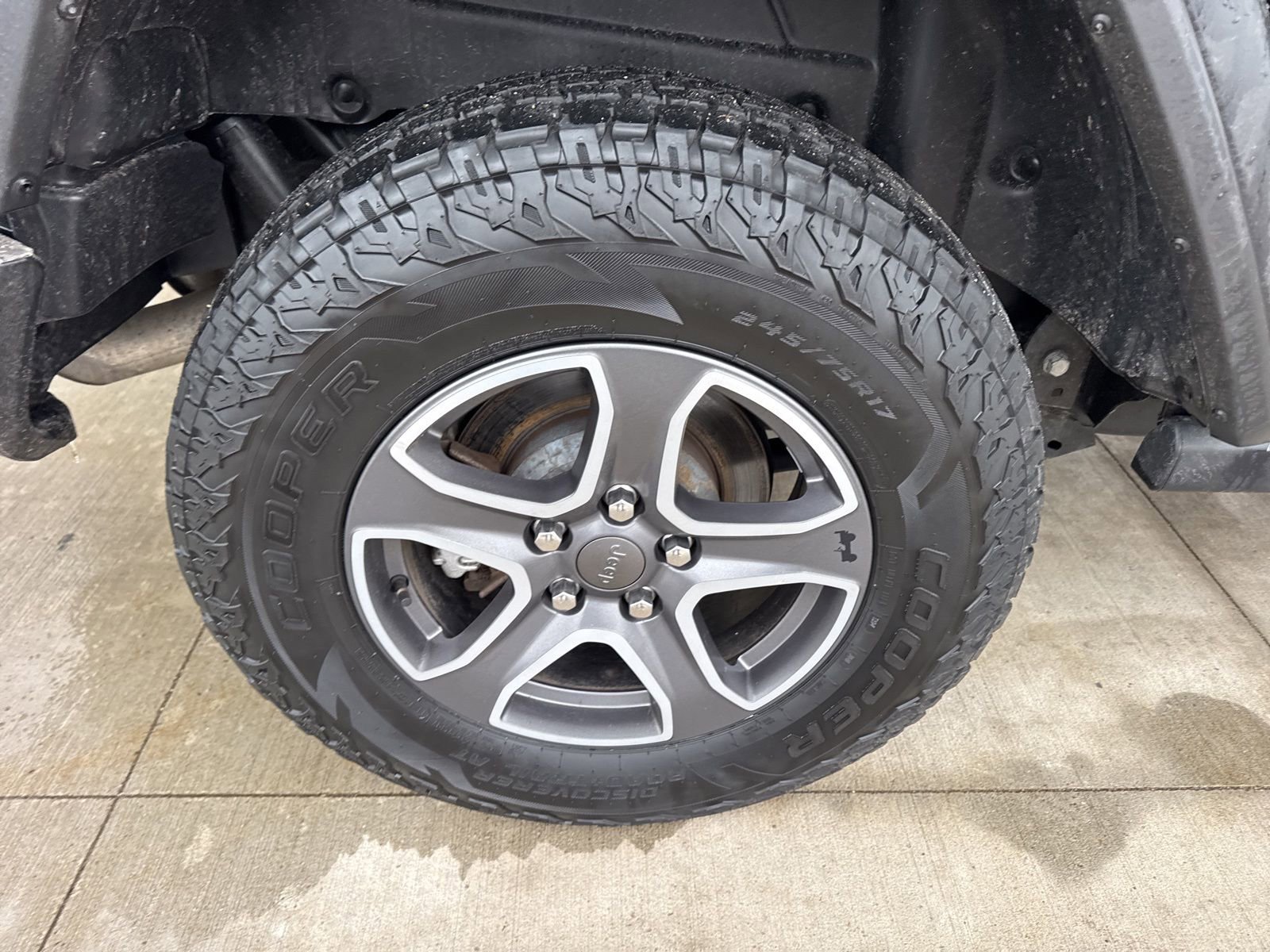 Used 2022 Jeep Wrangler Unlimited Sport image 16