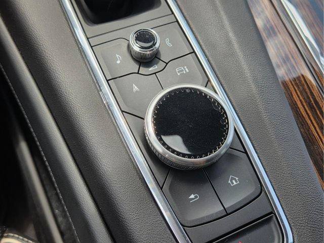 Certified 2024 Cadillac Escalade Premium Luxury AWD/4WD image 26