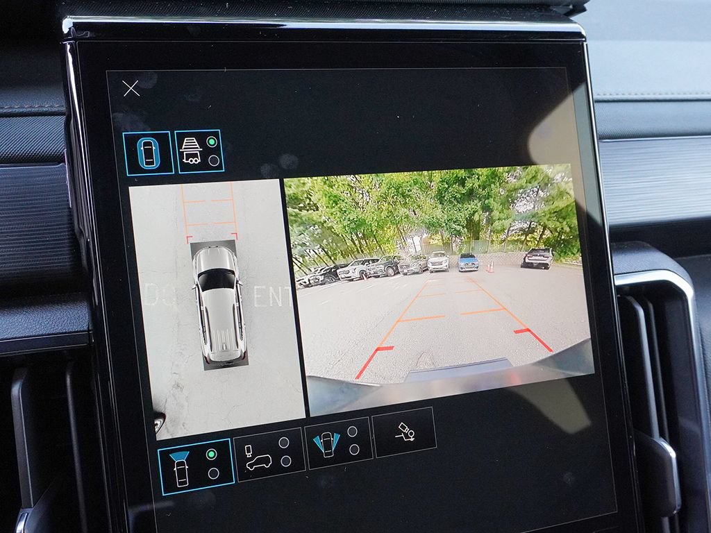 Used 2025 GMC Acadia AT4 w/ Luxury Package AWD/4WD image 52