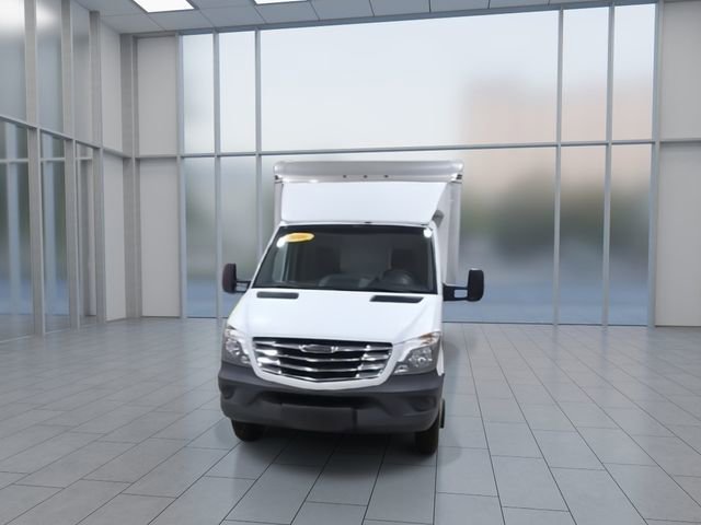 Used 2016 Freightliner Sprinter 3500 RWD image 3