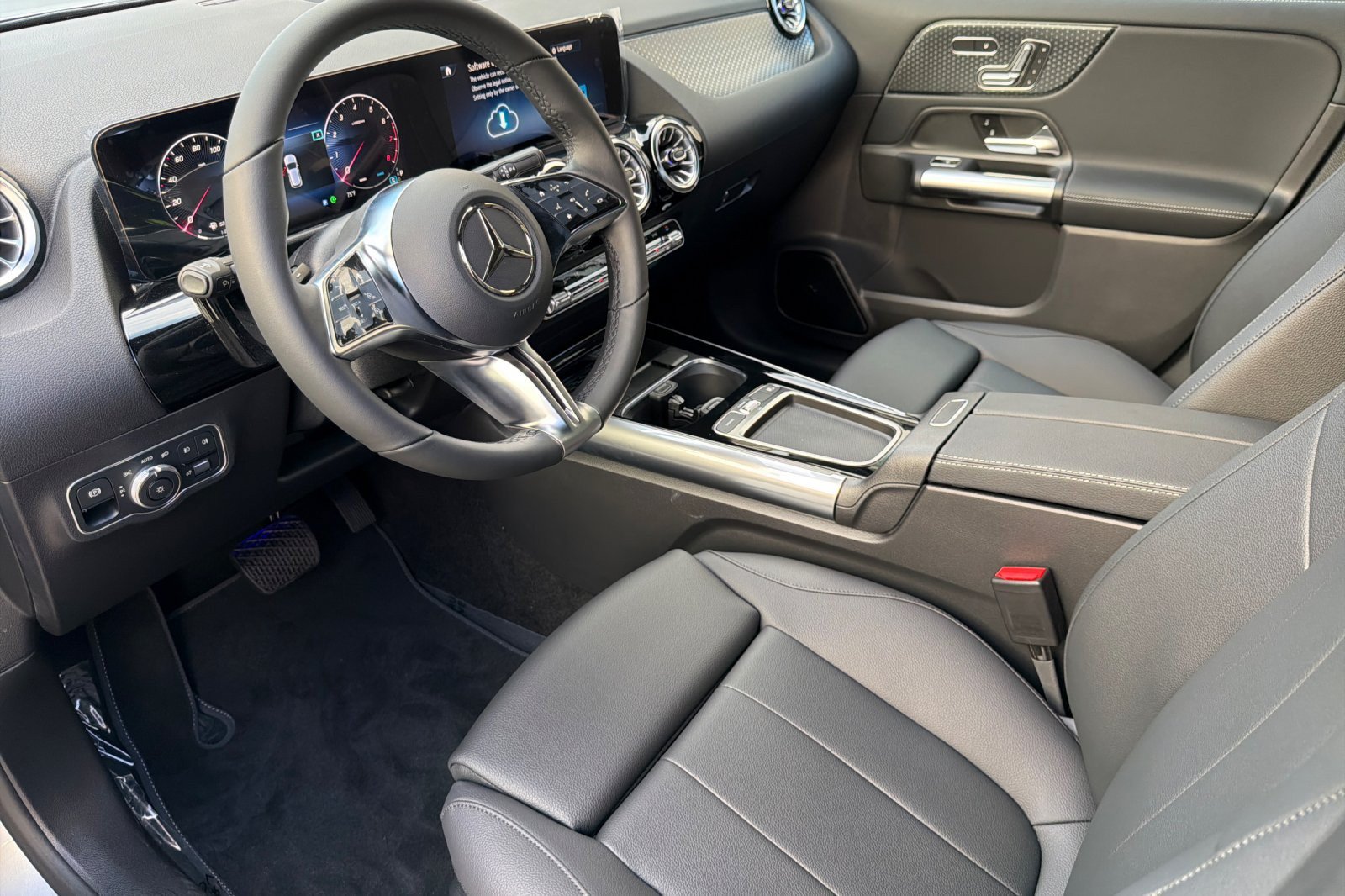 New 2026 Mercedes-Benz GLA 250 image 9