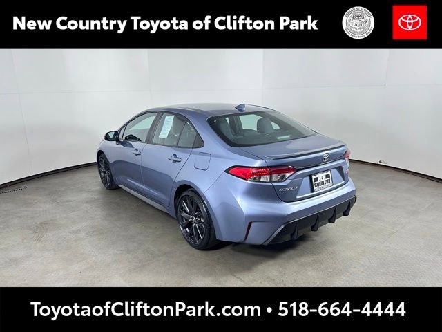 Used 2023 Toyota Corolla SE FWD image 5