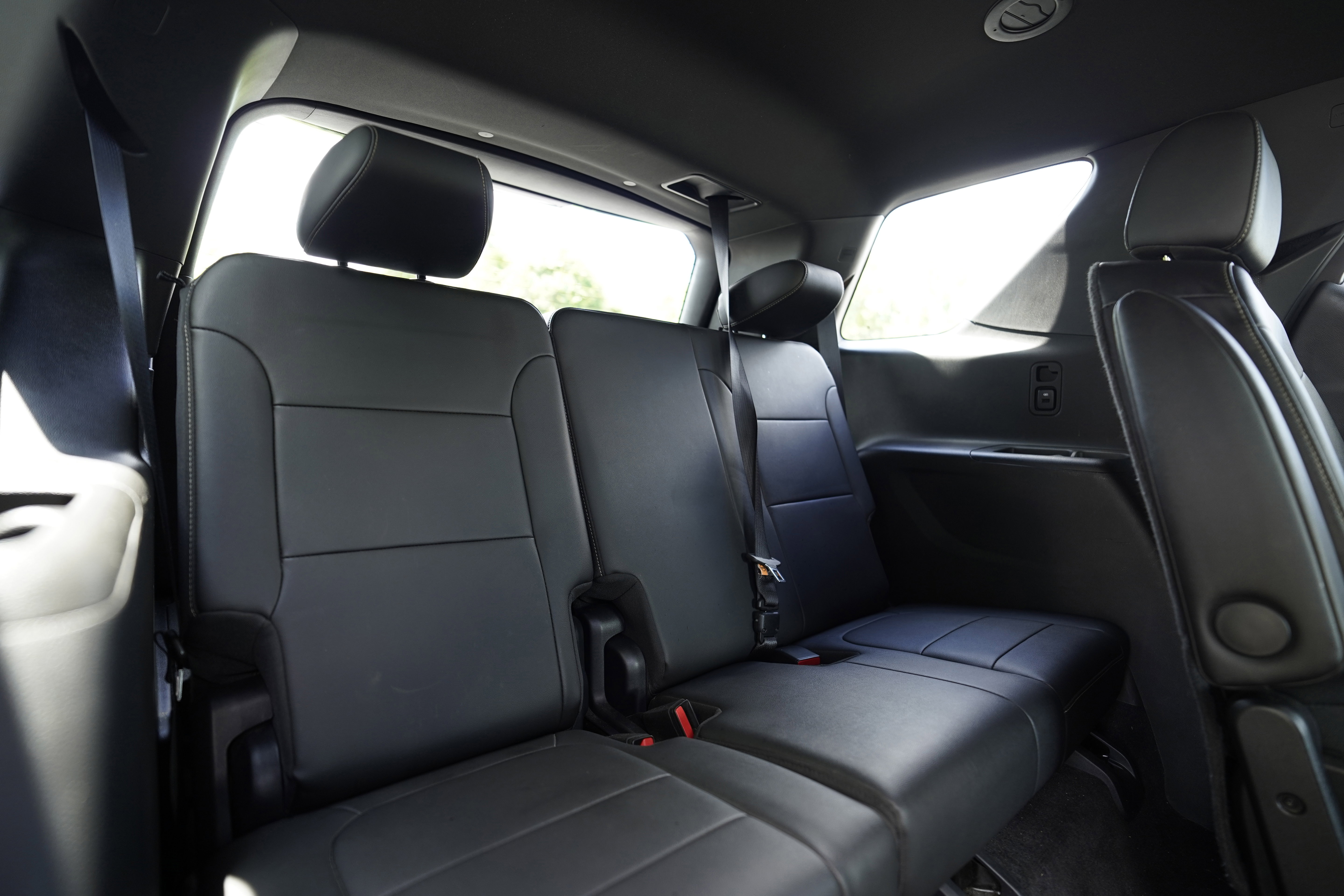Used 2023 Chevrolet Traverse LT FWD image 14