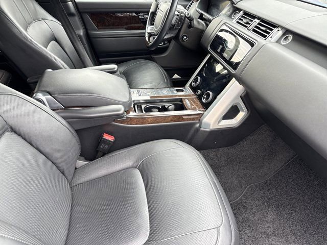 Used 2020 Land Rover Range Rover HSE image 23
