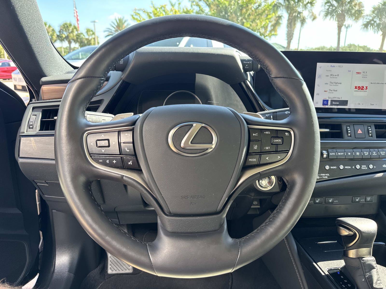Certified 2025 Lexus ES 350 w/ Premium Package FWD image 27