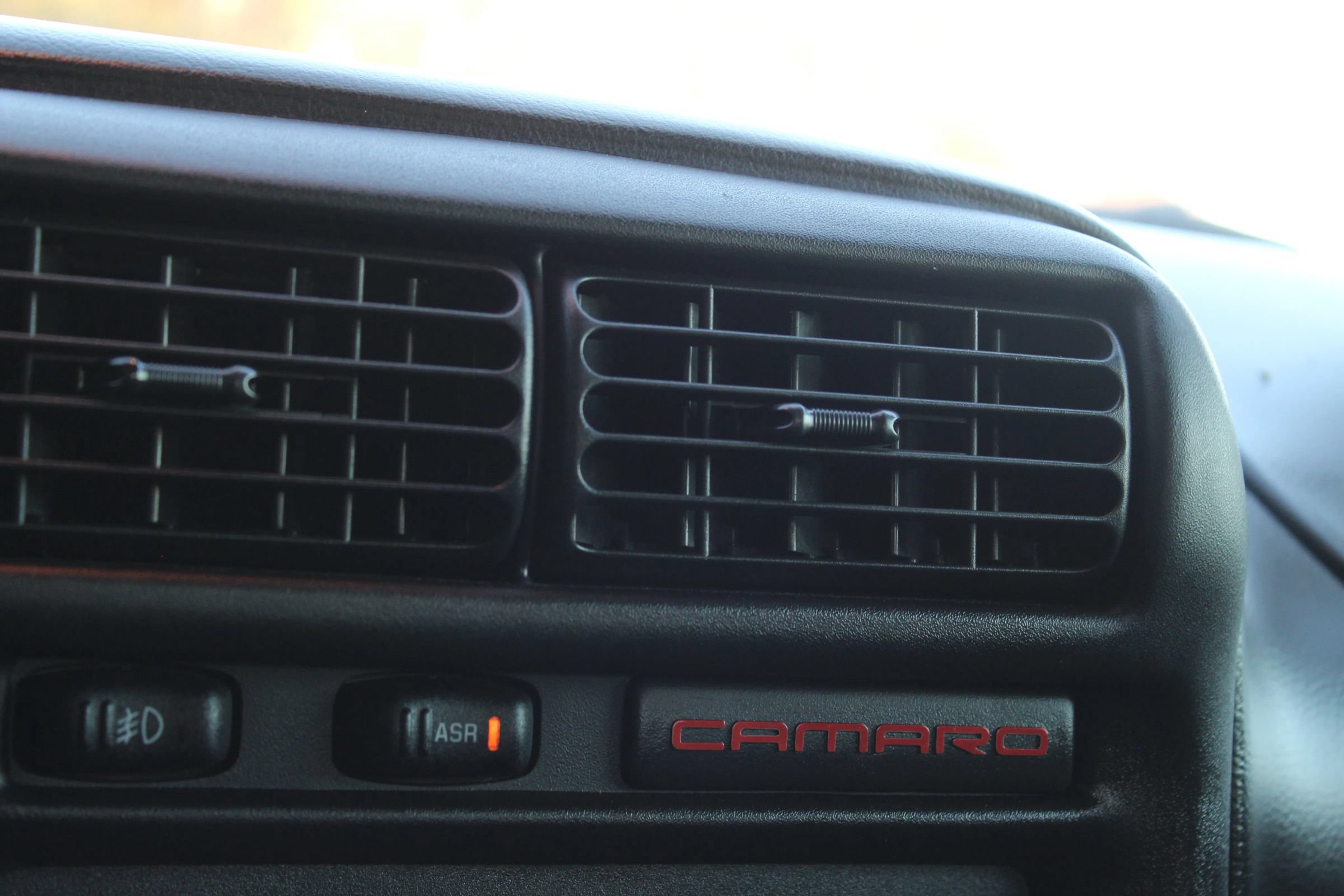 Used 2000 Chevrolet Camaro Z28 RWD image 25