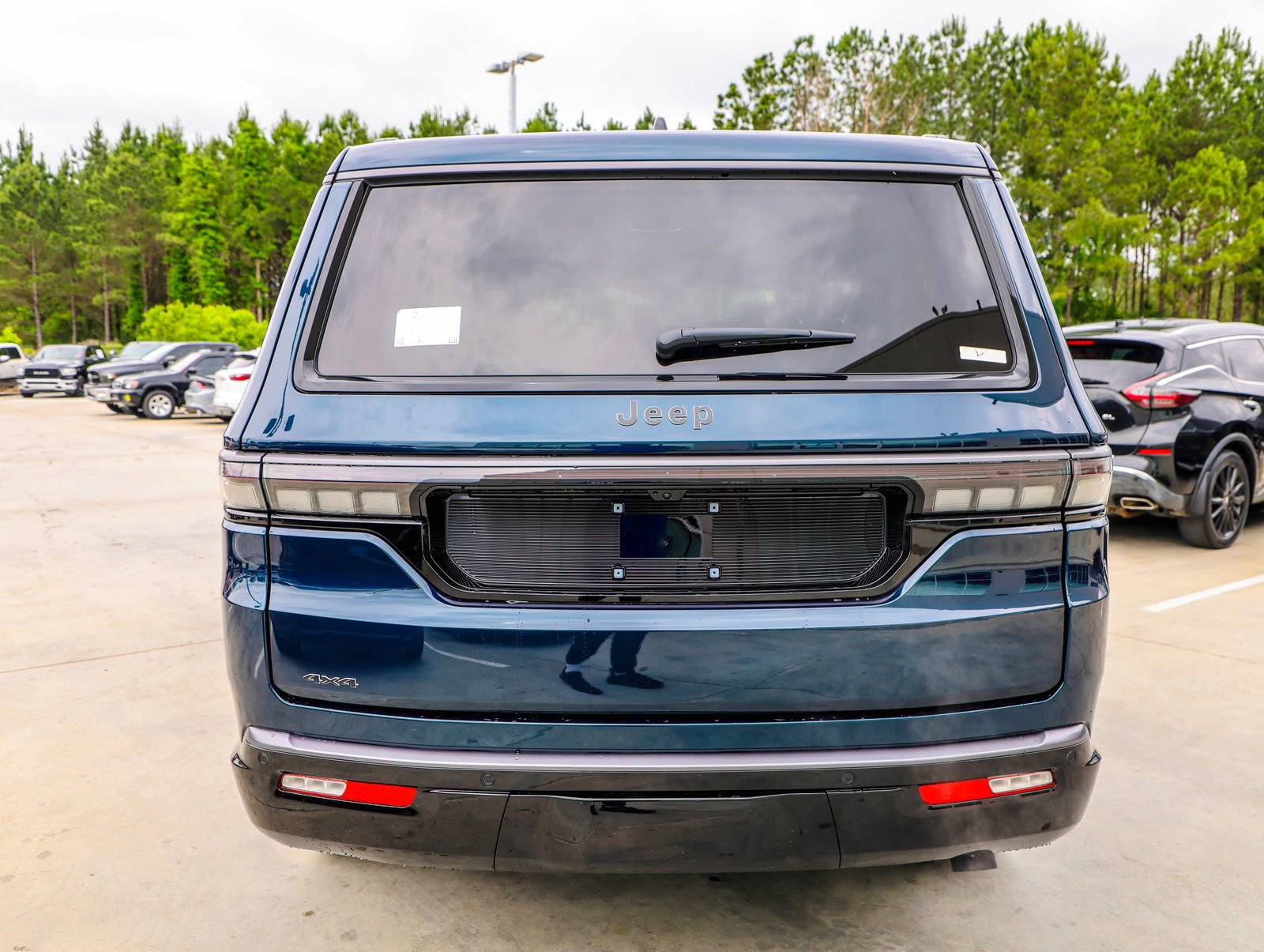 New 2026 Jeep Grand Wagoneer Limited AWD/4WD image 7
