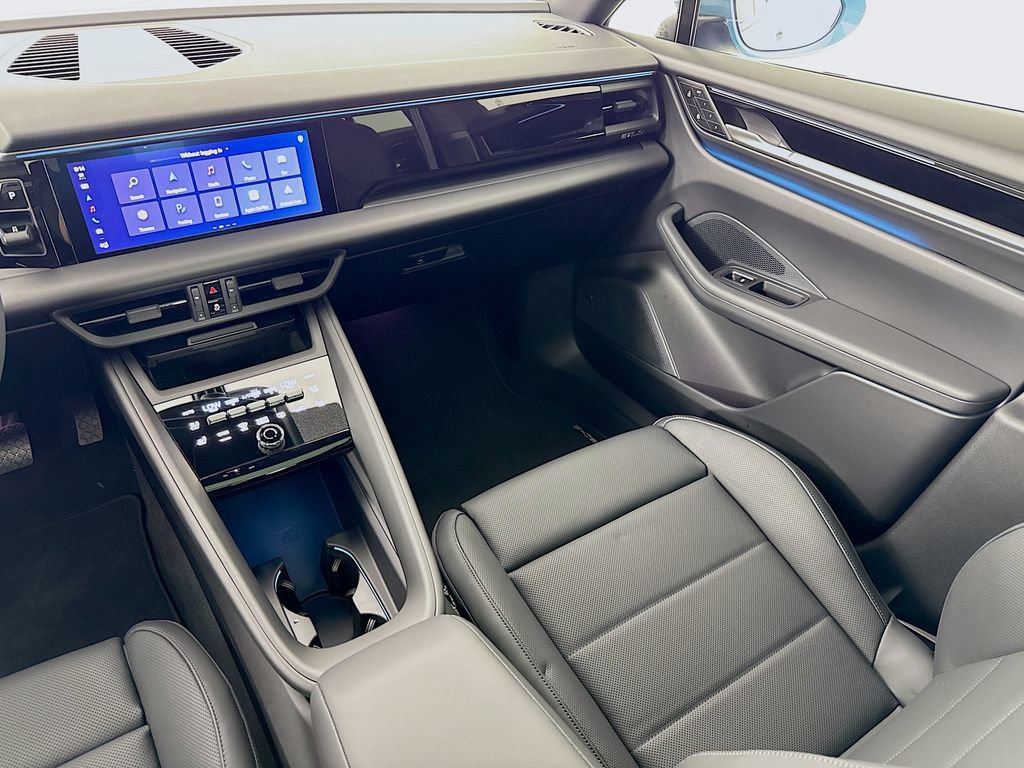 New 2026 Porsche Macan Electric RWD image 26