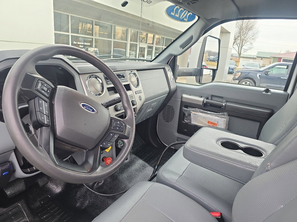 Used 2022 Ford F750 2WD Regular Cab Super Duty image 20