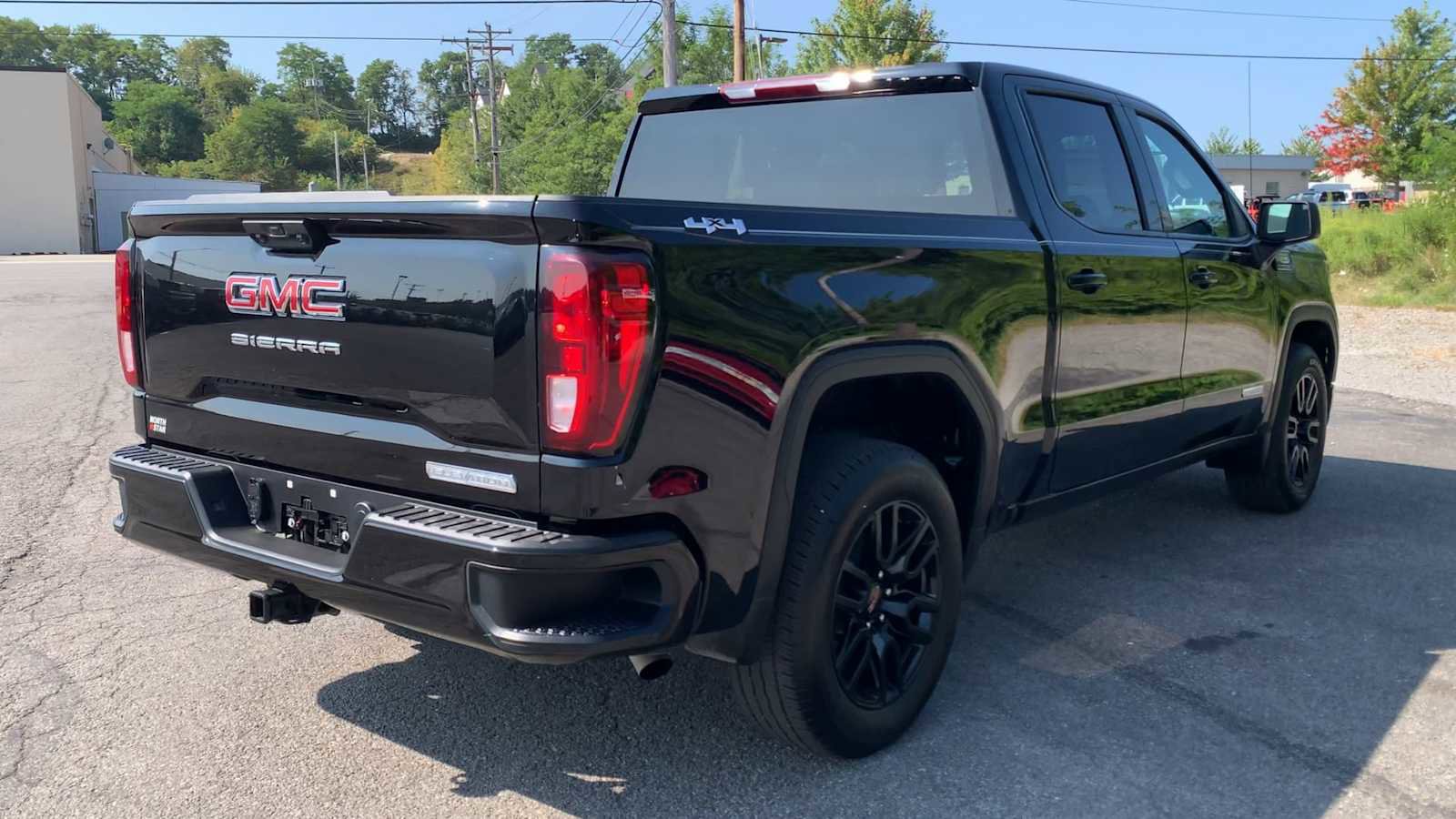 Certified 2025 GMC Sierra 1500 Elevation image 8