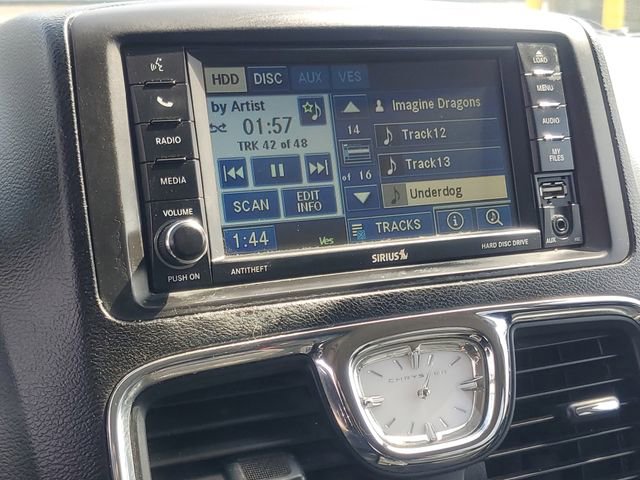 Used 2012 Chrysler Town & Country Touring w/ Entertainment Group #1 image 19