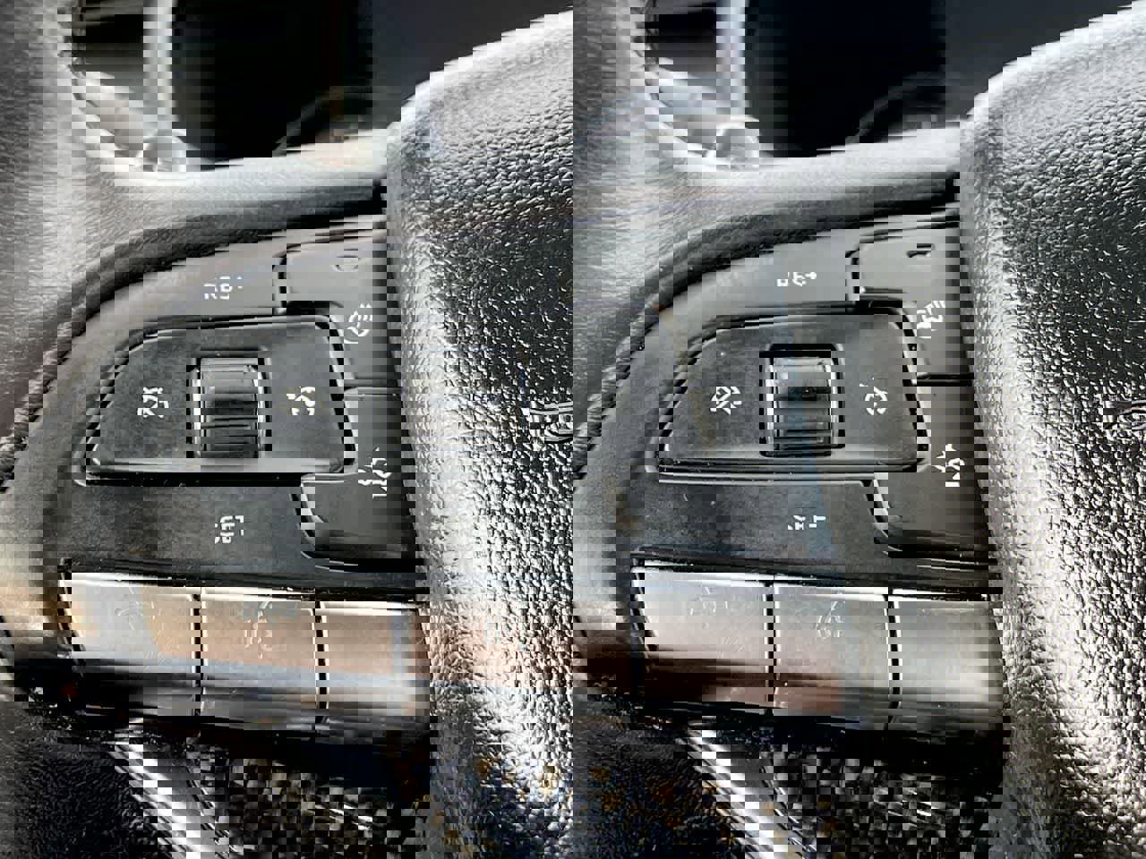 Certified 2023 Cadillac XT6 Sport w/ Technology Package image 27