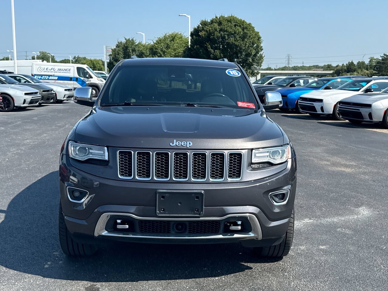 Used 2015 Jeep Grand Cherokee Overland w/ Advanced Technology Group AWD/4WD image 8
