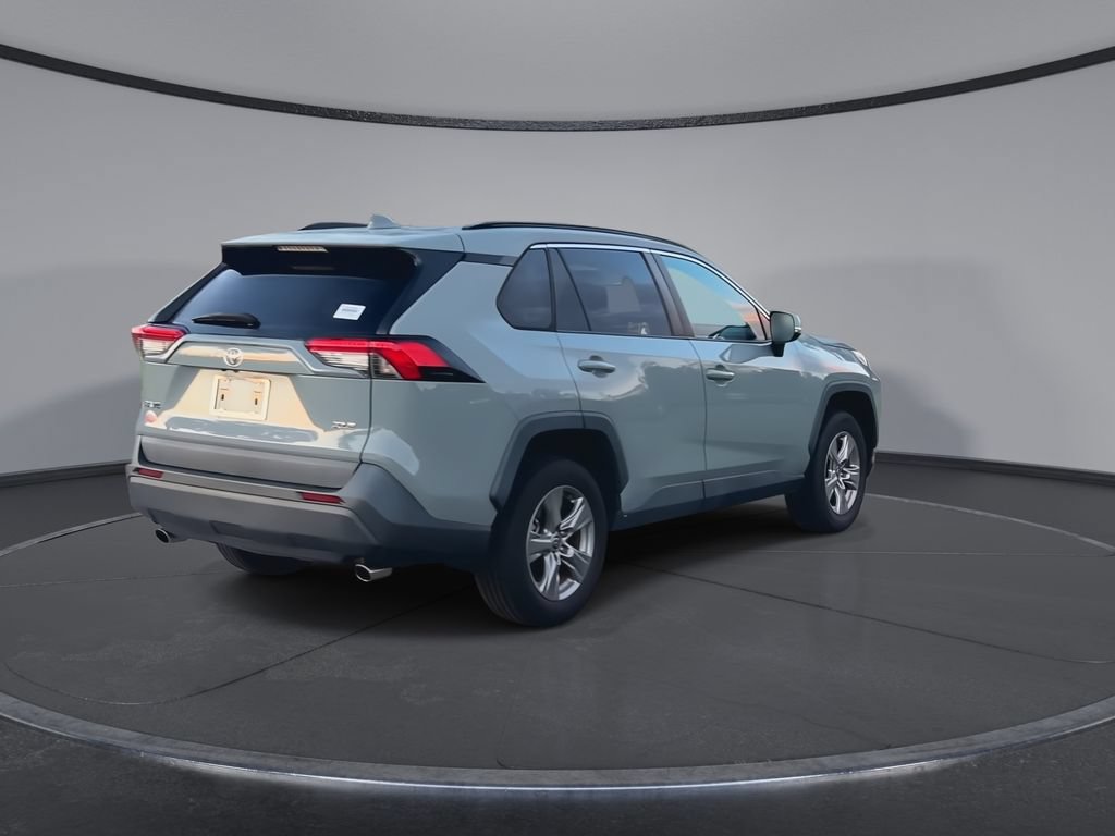 Used 2022 Toyota RAV4 XLE FWD image 8