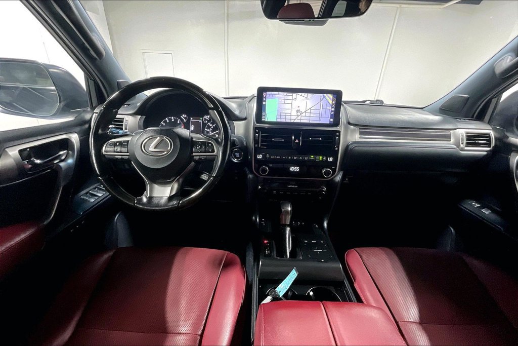 Used 2022 Lexus GX 460 Premium w/ Accessory Package AWD/4WD image 18