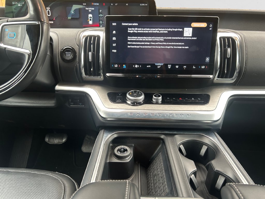 Used 2025 Ford Expedition Platinum AWD/4WD image 17