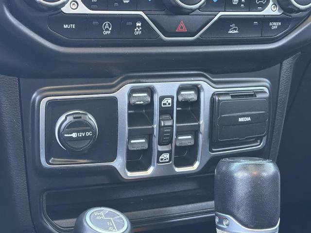 Used 2021 Jeep Wrangler Unlimited Sahara image 16