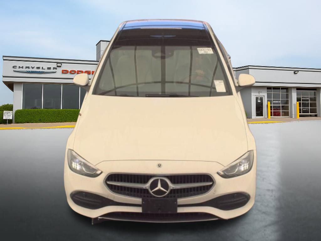 Used 2025 Mercedes-Benz C 300 4MATIC Sedan image 2