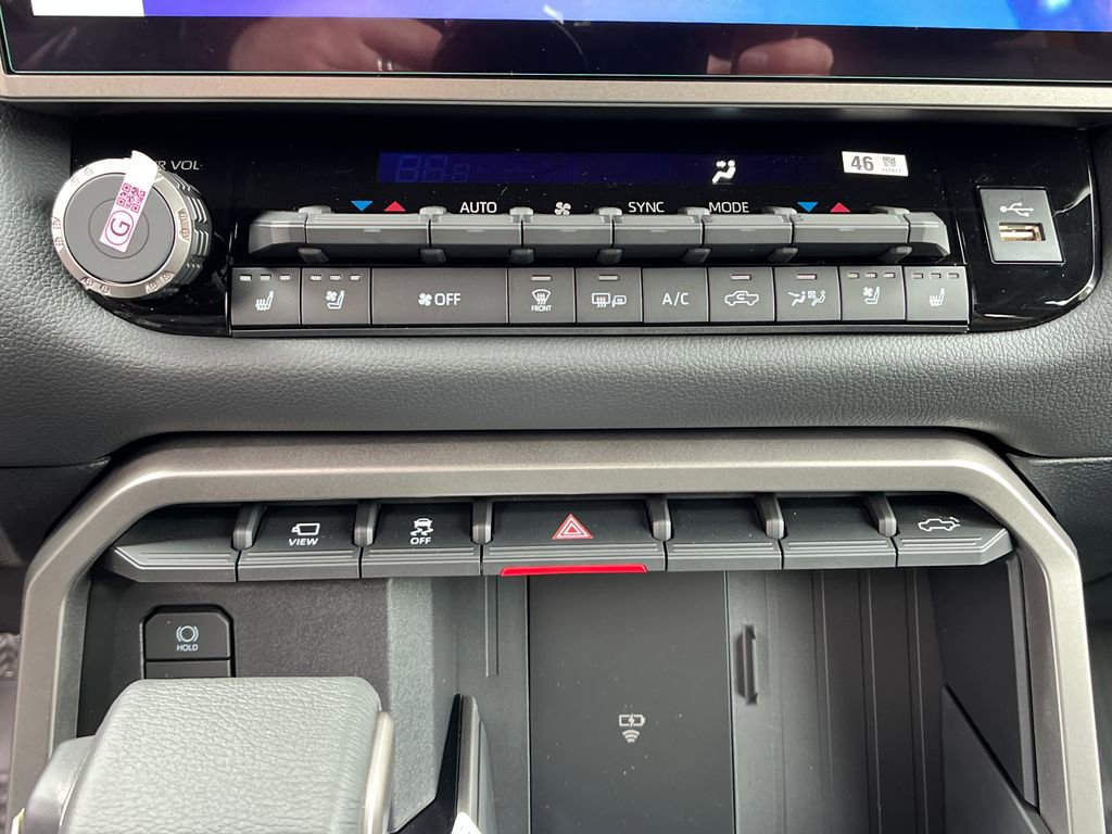 New 2026 Toyota Tundra Limited image 17