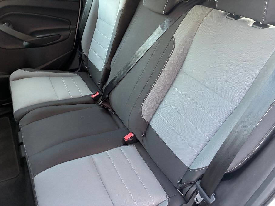 Used 2017 Ford Escape S image 22