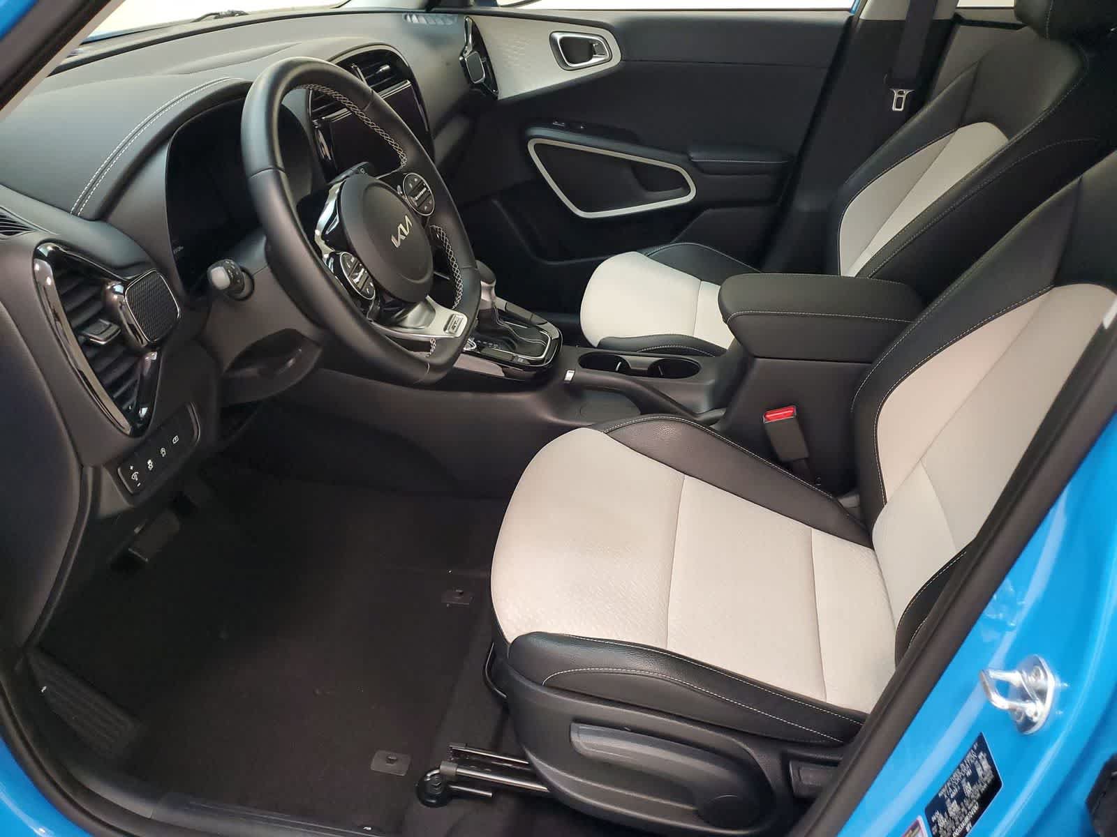 Used 2024 Kia Soul GT-Line FWD image 17