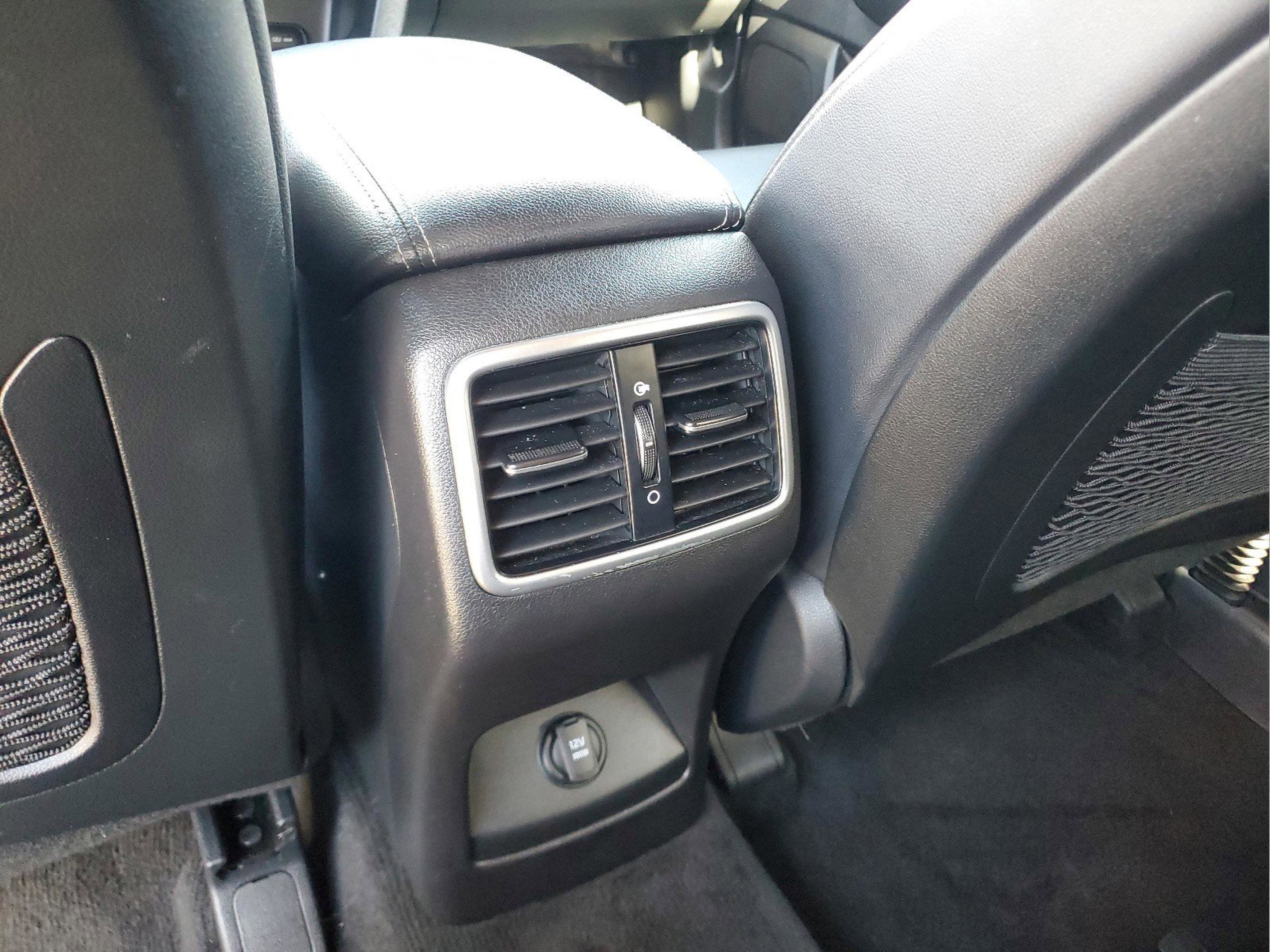 Used 2020 Kia Sportage S image 17